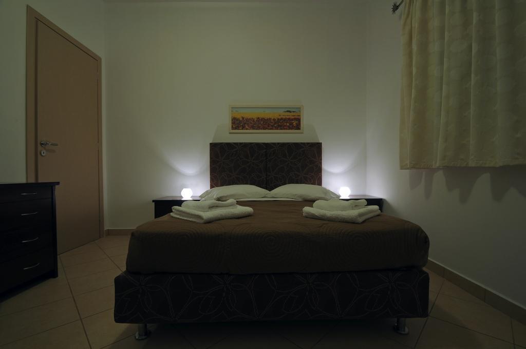 Anemoni Apartment *
